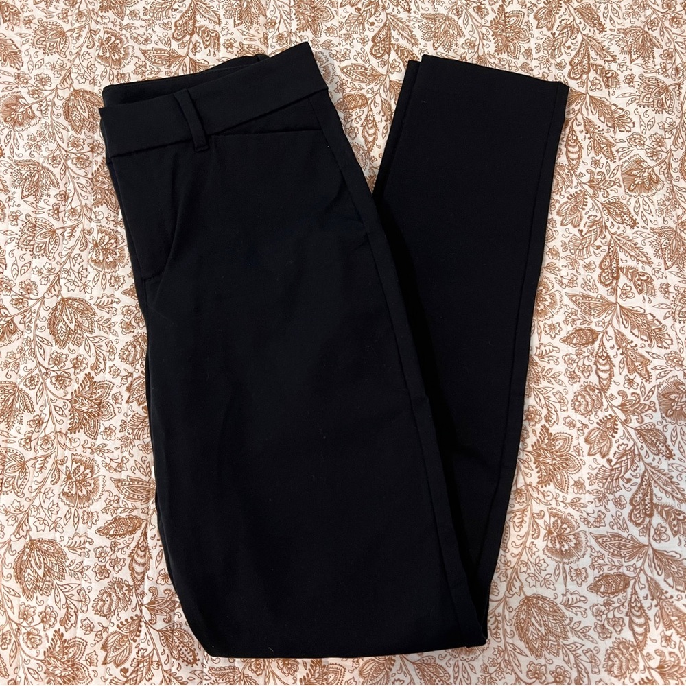 Old Navy High-Rise Pixie Skinny